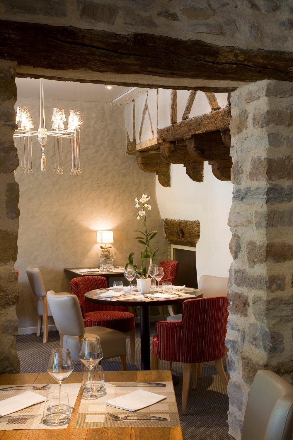 Logis Hotel Les Flots Bleus Beaulieu-sur-Dordogne Exterior photo